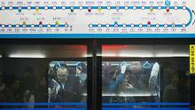 北京：地铁10号线出现信号故障