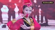 佟丽娅在军营跳中维族舞《花儿为什么这样红》惊艳全场