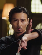 《叶问外传》袁和平亲自操刀也没用,威亚感太强,演员都飘起来了图片
