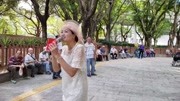 街头美女淼淼激情演唱一首《我不是坏小孩》歌声动听音乐背景音乐视频音乐爱奇艺