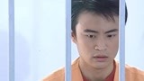 中国神探：男子拿着把刀问小伙，小伙露出这种表情