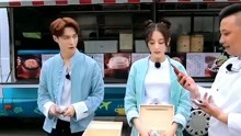 迪丽热巴凶张艺兴你给我站好谁注意张艺兴的表情有故事