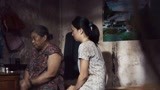 忘了去懂你： 儿媳妇关心老太太，老太太一脸嫌弃，真不像一家人