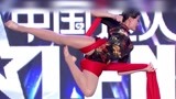 《中国达人秀6》八强回顾：女孩演绎绝美空中舞蹈 演出中头饰掉落