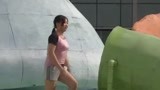 《男生女生向前冲第11季》宝妈心急吃不到热豆腐 一不小心落水了