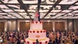 新娘大作战：贫穷限制想象力，巨型蛋糕惹眼，充满金钱味的浪漫