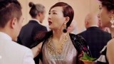 李茶的姑妈：李茶浪漫的向露露求婚，可答应的却是她的老爸