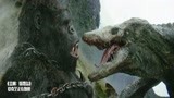 金刚骷髅岛：金刚水中大战巨型蜥蜴，只为保护人类，这一段太震撼