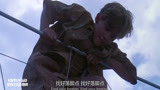 侏罗纪公园：小孩在爬电网，那边要打开电了，心惊胆战