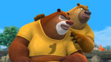 熊出没：熊大和光头强踢球被欺负，熊二使出计谋立志报仇！