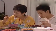 影视：小雪不在家刘梅做了油焖大虾，刘星可高兴了，小雨却吃不下