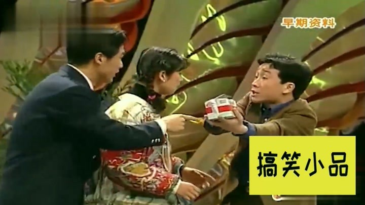 张国立早期小品《推销》,讽刺意味十足,全程高能