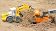 汪汪队 工程车玩具挖掘机推土机 挖土施工
