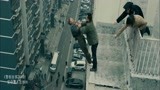 警察故事：成龙大哥从高楼掉下去，不用替身的