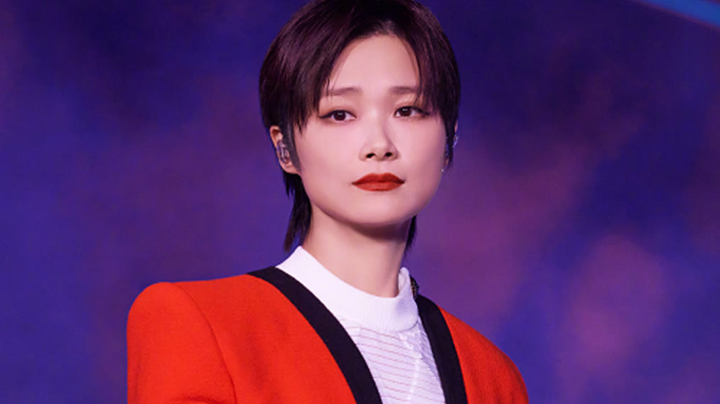 别再可怜李宇春了！40岁无人敢娶的她，被医生一语撕碎最后的体面