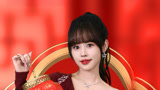 NAME陪你热闹过新年 看大街小巷张灯结彩