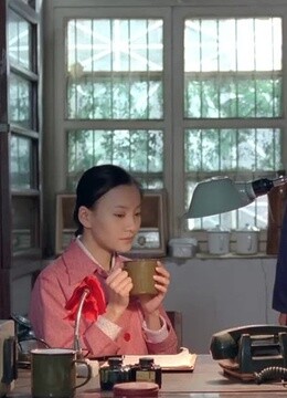  中國電影報導：周楚楚變身“野草莓” (2013) 日本語字幕 英語吹き替え