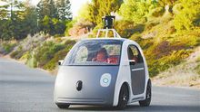 微软发布实时语音翻译 谷歌展示无人驾驶汽车