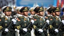 完整记录中国解放军仪仗队通过莫斯科红场