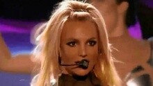 公告牌 Britney Spears &Iggy《Pretty Girls》