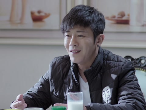 《卧底归来》宝玉撞见晓智洗澡 到底看到了什么