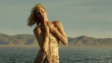 水上漫步 影后Charlize Theron出境Dior J'adore Injoy香水广告