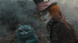 爱丽丝梦游仙境（片段）丽丝被柴郡猫带着找到了疯帽子