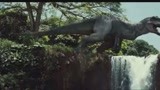 《侏罗纪世界》：恐龙暴虐而来 险象环生