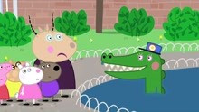 羚羊夫人带着大家参观动物园被从水里出来的鳄鱼先生吓了一跳！