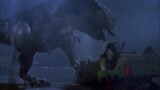 侏罗纪公园：电网瘫痪，暴龙破网而出，逞凶疯狂袭击众人！