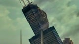 狂暴巨兽：怪兽把一栋楼推倒，简直就是小意思，城市一片废墟！
