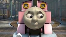 托马斯：小火车变成粉红色啦，托马斯不喜欢粉红色，娘里娘气的
