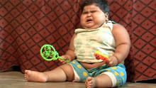世界上最胖的婴儿，出生时重达20公斤，妈妈生产时差点崩溃！