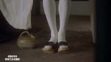 算死草：星爷换上英国服装，穿上白丝袜，这腿也是没谁了太性感