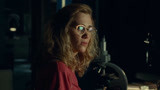 神奇女侠1984：眼镜女想像戴安娜一样 强壮性感且与众不同
