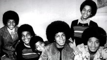 巨星童年，杰克逊五兄弟合唱，你能认出哪个是迈克吗？