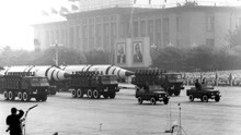1984年国庆阅兵，解放军天之骄子，战略导弹部队首次亮相！