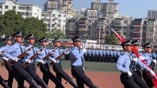 5月1日上午铁警警察学院在田径场隆重举办升国旗仪式