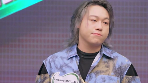 线上看 L4WUDU饶舌把自己绕进去了 卜凡一来就撕了雾都名牌？ (2022) 带字幕 中文配音
