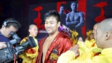 日本冠军扛5条金腰带，扬言要打趴王洪祥，结果9秒挨了30多拳