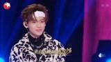 李玟、王琳凯表演太激动，忘记踩点位置，场面太少见丨我们的歌