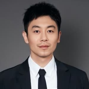 Chu Á Văn